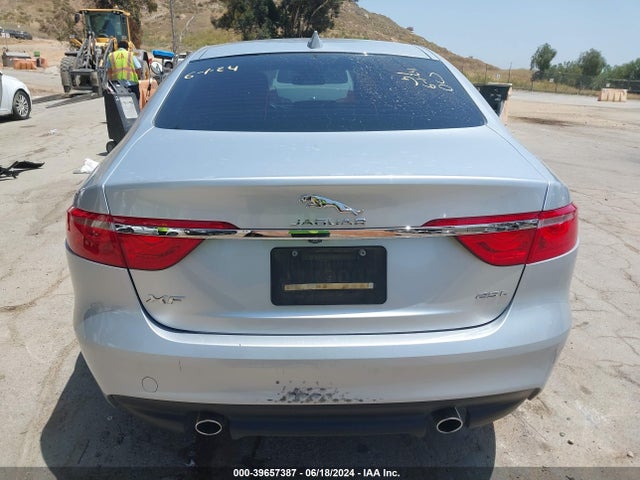 Jaguar Xf 25t Premium 2018 SAJBD4FX0JCY56473 Image 15