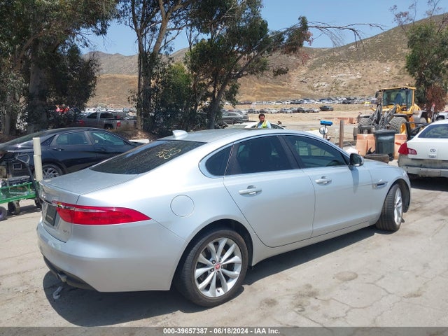 2018 JAGUAR XF SAJBD4FX0JCY56473 Photo 3