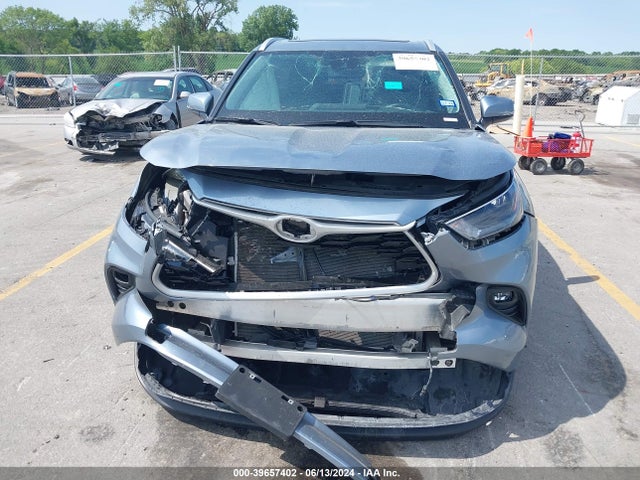 Toyota Highlander Xle 2023 5TDKDRAH4PS027134 Image 12
