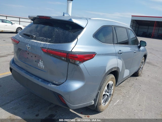 Toyota Highlander Xle 2023 5TDKDRAH4PS027134 Image 4