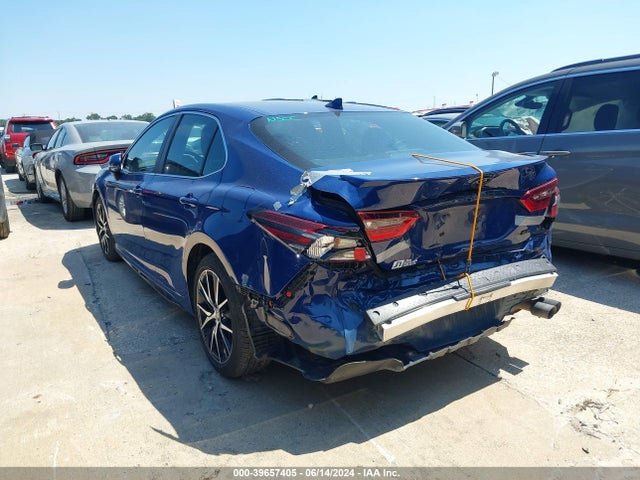 Toyota CAMRY SE 2024 4T1G11AK8RU194537 Image 3