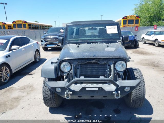 1C4BJWDGXGL311458 Jeep Wrangler Unlimited Sport