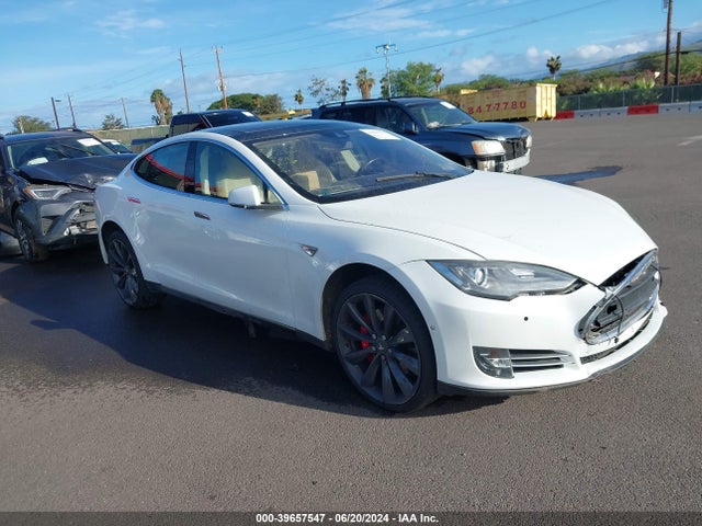 2016 TESLA MODEL S 5YJSA1E40GF137071 Photo 0