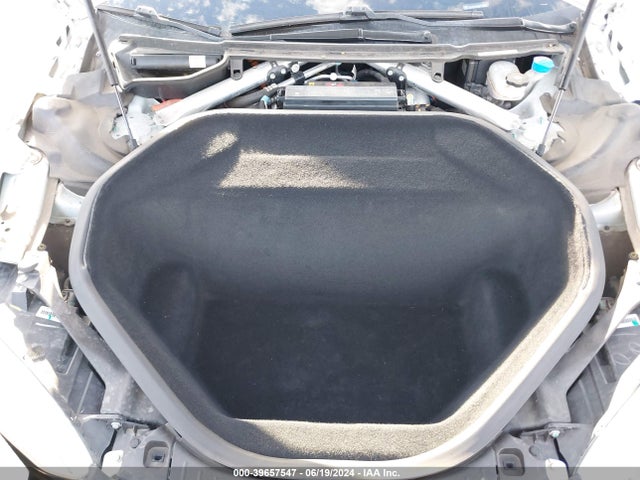 2016 TESLA MODEL S 5YJSA1E40GF137071 Photo 9