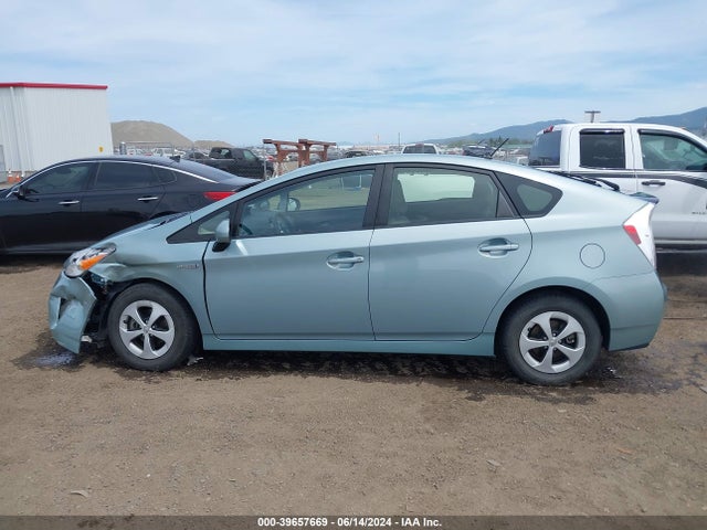 Toyota Prius Two 2015 JTDKN3DU4F1908897 Image 14