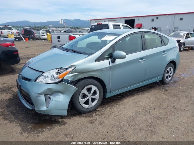 Toyota Prius Two 2015 JTDKN3DU4F1908897 Image 2