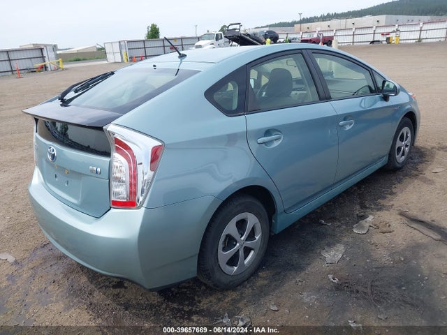 Toyota Prius Two 2015 JTDKN3DU4F1908897 Image 4