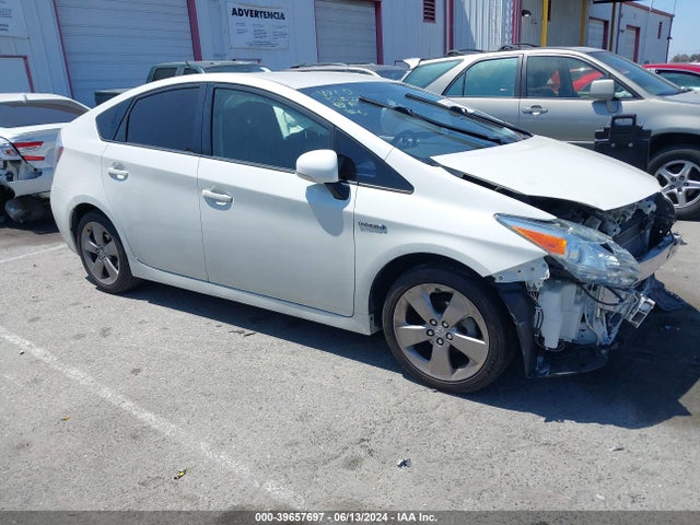 JTDKN3DU5F0426784 Toyota Prius Persona Series Special Edition