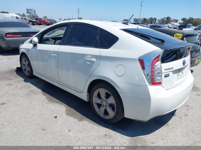JTDKN3DU5F0426784 Toyota Prius Persona Series Special Edition