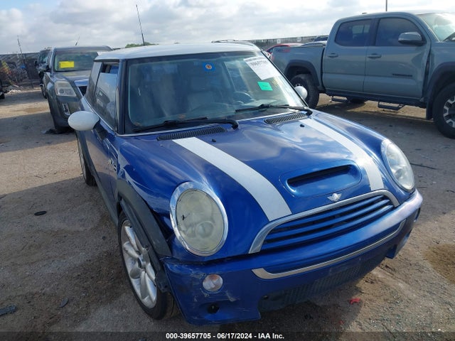 2006 MINI COOPER S WMWRE33566TL20557 Photo 0