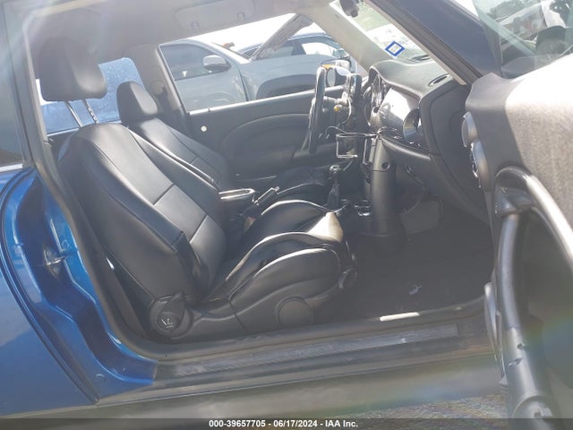 2006 MINI COOPER S WMWRE33566TL20557 Photo 4