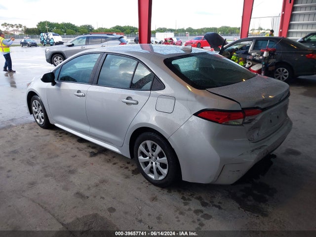 Toyota COROLLA LE 2020 5YFEPRAEXLP098755 Image 3