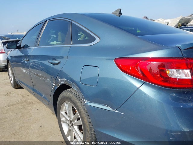 Hyundai SONATA SE 2016 5NPE24AF6GH315988 Image 6