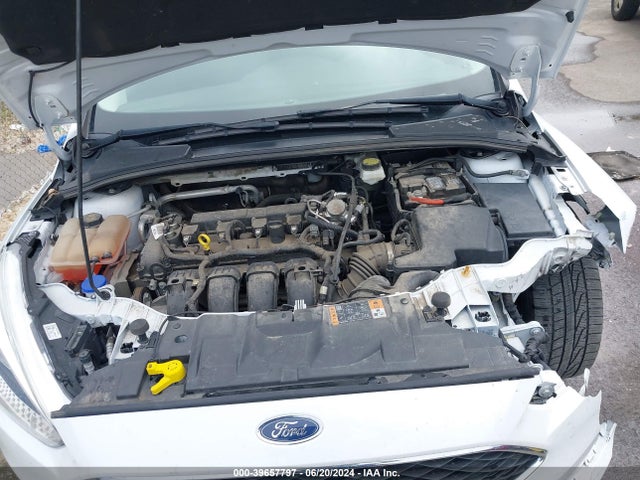 Ford FOCUS SE 2018 1FADP3F26JL272453 Image 10
