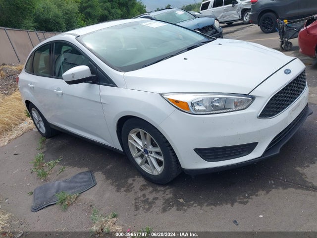 Ford FOCUS SE 2018 1FADP3F26JL272453 Image 14