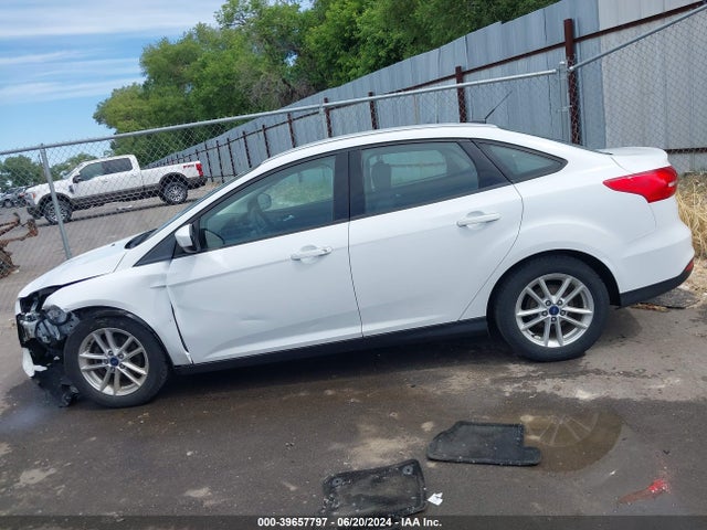 Ford FOCUS SE 2018 1FADP3F26JL272453 Image 15