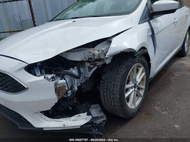 Ford FOCUS SE 2018 1FADP3F26JL272453 Image 6