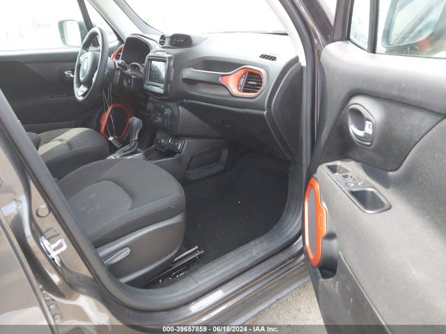 ZACCJBABXJPH84334 Jeep Renegade Upland Edition 4x4