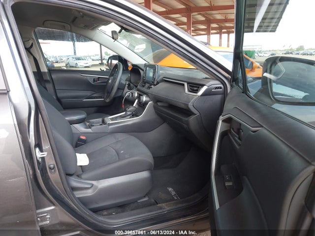 Toyota RAV4 LE 2021 2T3H1RFV5MC139776 Image 5