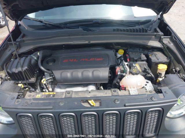 ZACCJBCB0HPG08819 Jeep Renegade Trailhawk 4x4