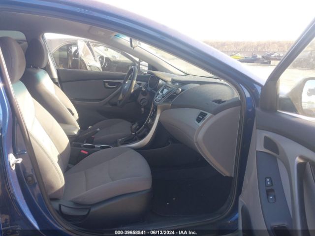 5NPDH4AE1GH702711 Hyundai ELANTRA SE