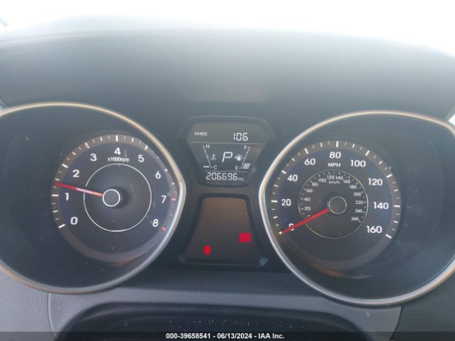 5NPDH4AE1GH702711 Hyundai ELANTRA SE