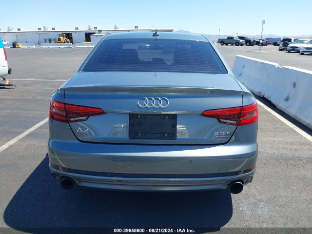 WAUENAF4XHN017231 Audi A4 2.0t Premium