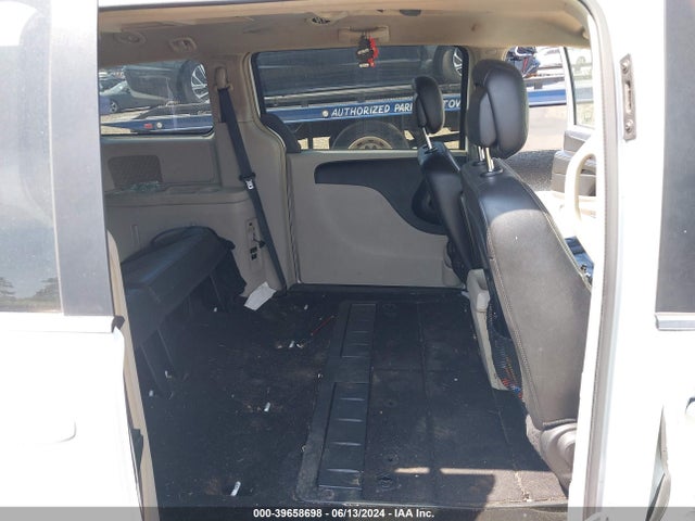 2C4RC1BG8ER434999 Chrysler Town & Country Touring