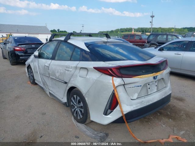 JTDKAMFP2N3227844 Toyota Prius Prime Le