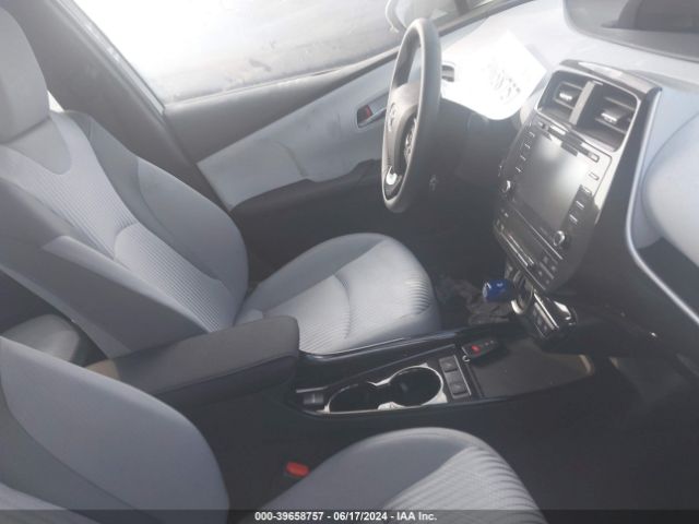 JTDKAMFP2N3227844 Toyota Prius Prime Le