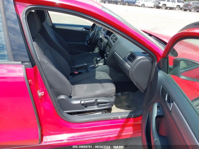 3VWD17AJ2FM317697 Volkswagen Jetta 1.8t Se