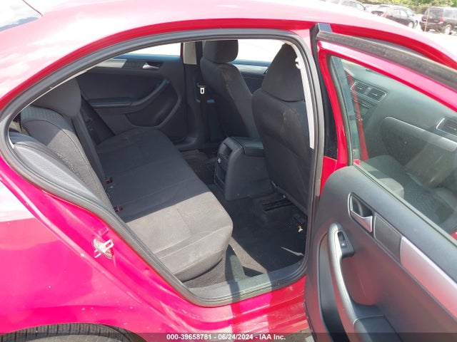 3VWD17AJ2FM317697 Volkswagen Jetta 1.8t Se