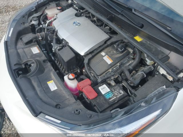 JTDKARFU1G3500293 Toyota Prius Four Touring