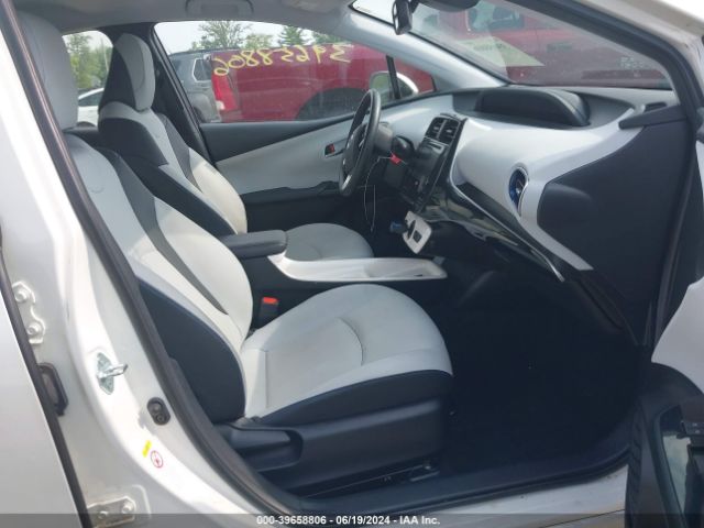 JTDKARFU1G3500293 Toyota Prius Four Touring
