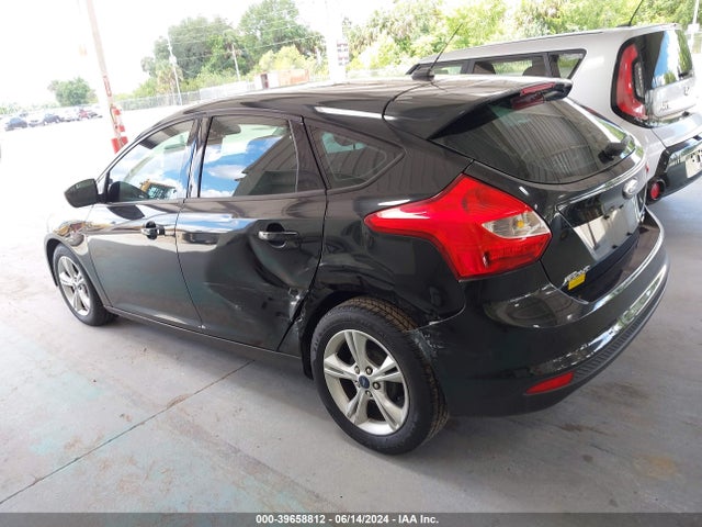 Ford FOCUS SE 2014 1FADP3K28EL121660 Image 3
