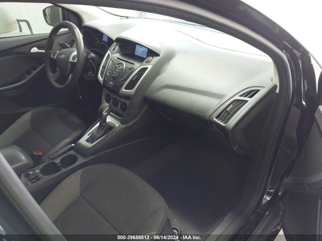 Ford FOCUS SE 2014 1FADP3K28EL121660 Image 5