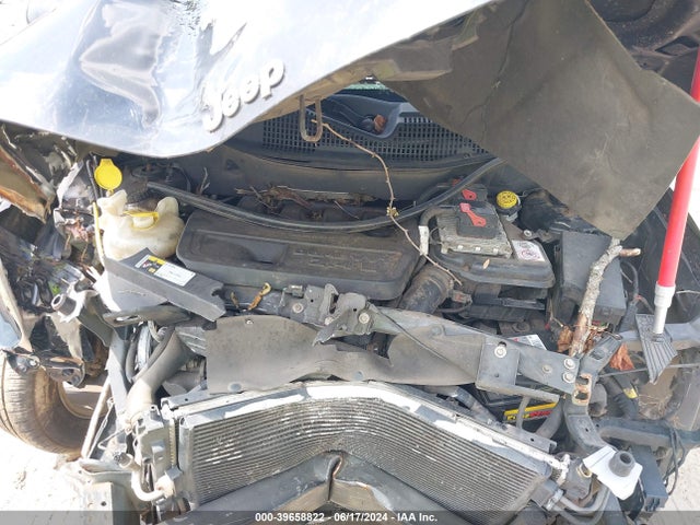 1C4NJDEB8ED784688 Jeep Compass Latitude