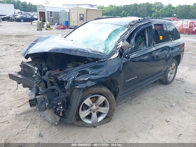 1C4NJDEB8ED784688 Jeep Compass Latitude