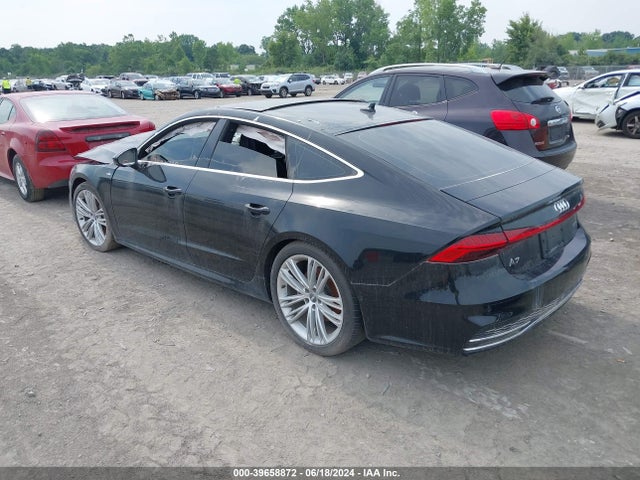 2019 AUDI A7 WAUU2AF28KN025113 Photo 2