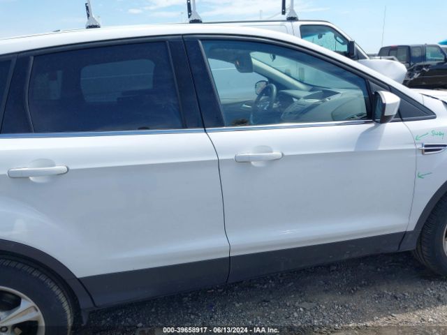 1FMCU9G91GUA55033 Ford ESCAPE SE