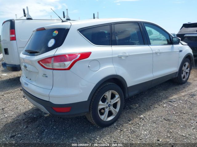 1FMCU9G91GUA55033 Ford ESCAPE SE