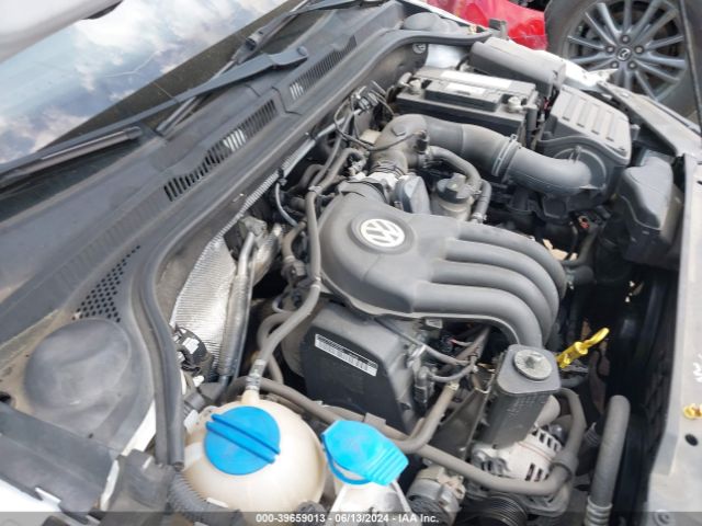 3VW2K7AJ8FM327526 Volkswagen Jetta 2.0l S