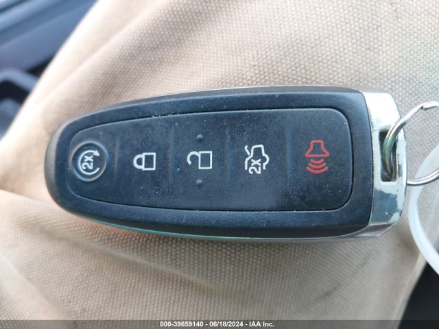 Ford ESCAPE SEL 2019 1FMCU0HD2KUB74684 Image 11