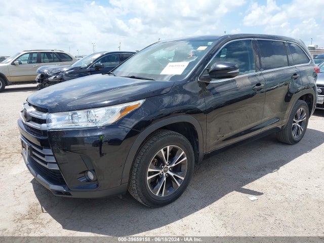 Toyota Highlander Le Plus 2017 5TDZZRFH9HS234791 Image 2
