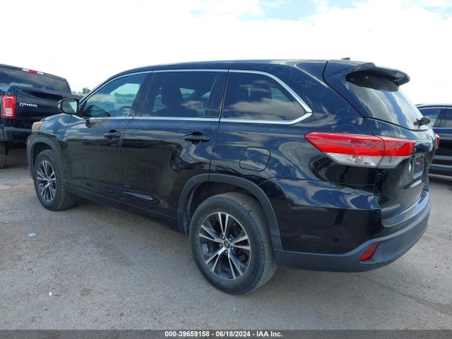 Toyota Highlander Le Plus 2017 5TDZZRFH9HS234791 Image 3
