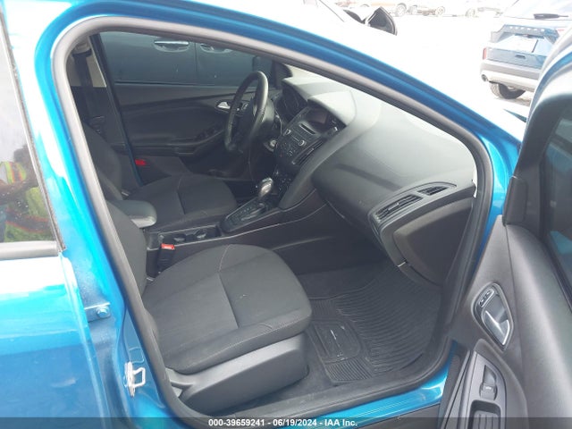 Ford FOCUS SE 2016 1FADP3F22GL358254 Image 5