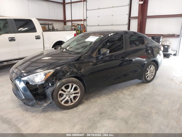 3MYDLBZV3GY133890 Scion IA