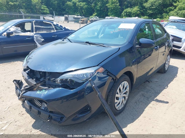 Toyota COROLLA LE 2018 2T1BURHE2JC971252 Image 2
