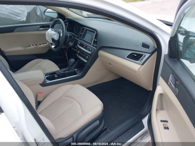 5NPE24AF2KH736194 Hyundai SONATA SE
