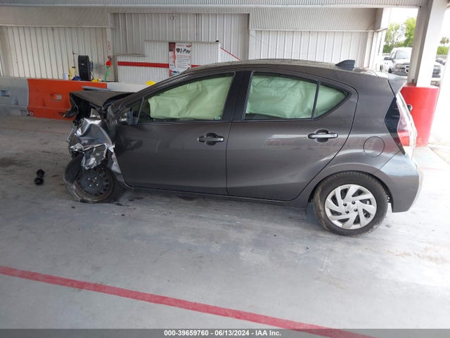 Toyota Prius C Three 2015 JTDKDTB38F1102123 Image 14